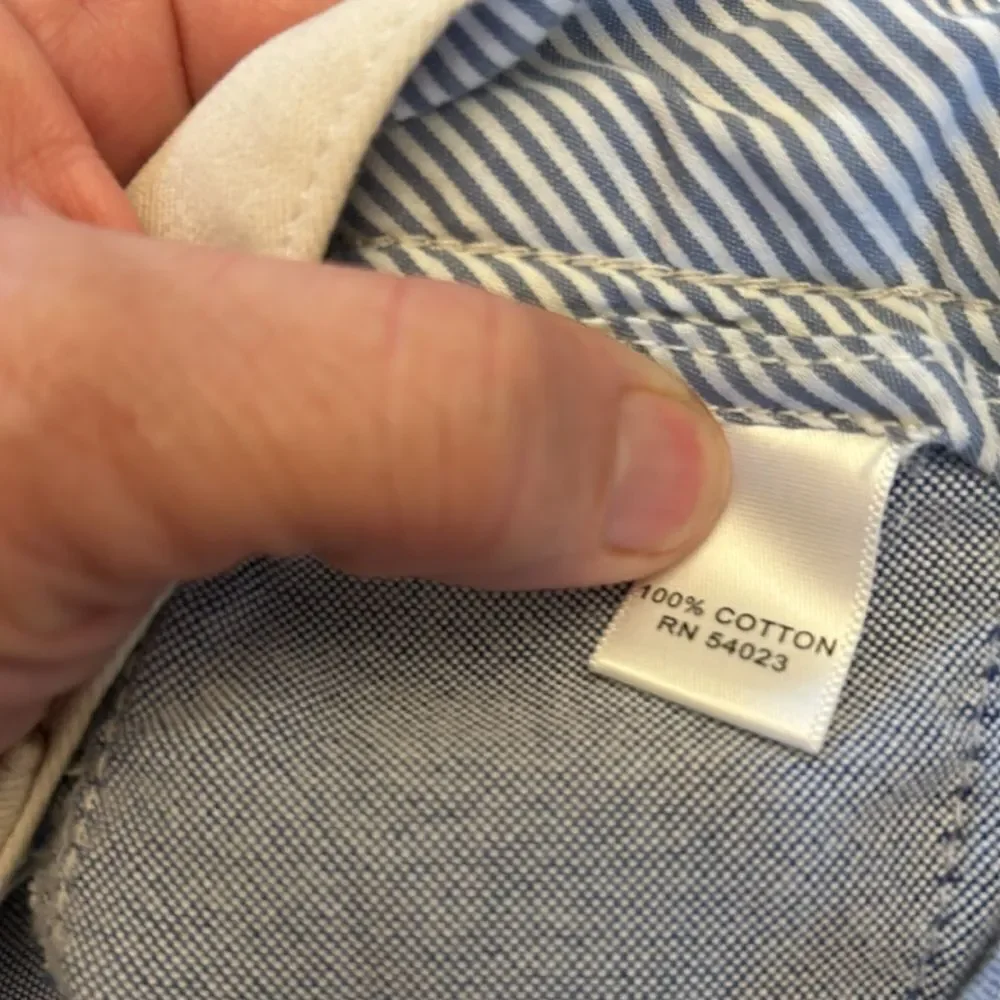 Banana Republic Men's khaki Shorts Size 36 EUC